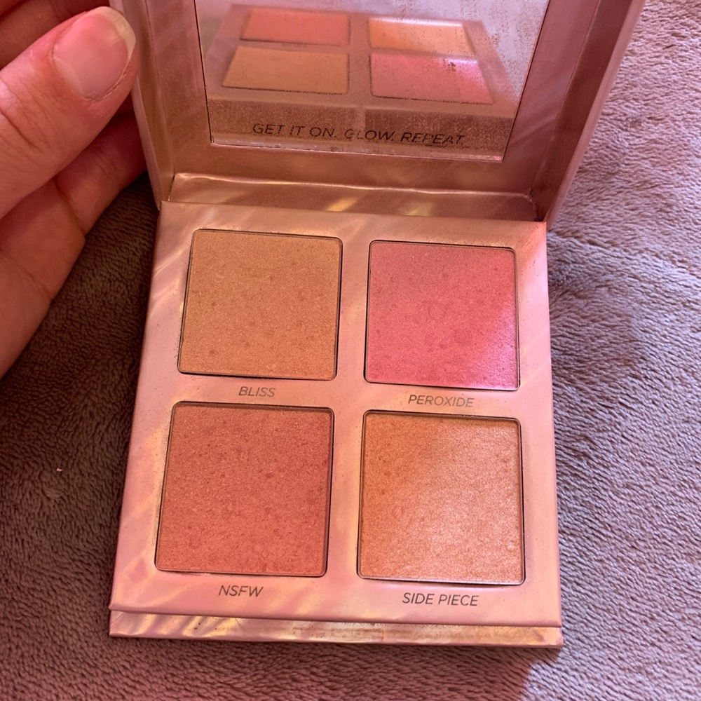 Urban Decay After glow pallet